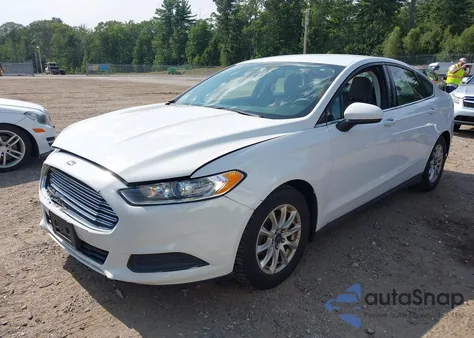 2016 Ford Fusion S z USA, uszkodzony, nr VIN 1FA6P0G77G5135990